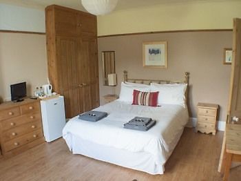 The Giants Rest Hotel Поулгейт Екстериор снимка